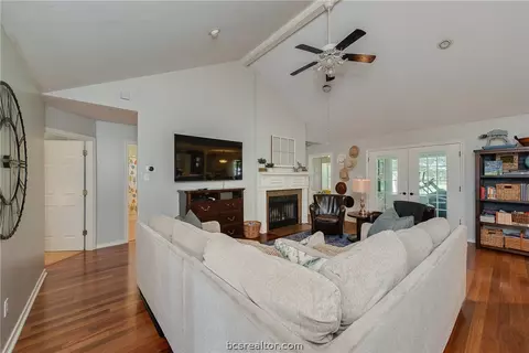 5660 Falling Water, Bryan, TX 77808 photo 6