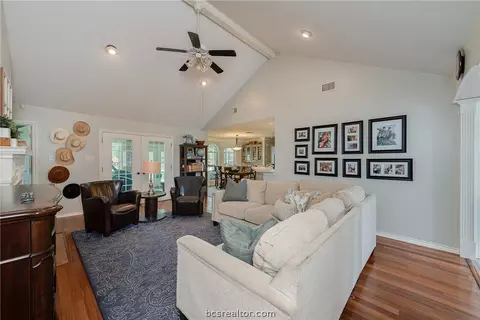 5660 Falling Water, Bryan, TX 77808 photo 5
