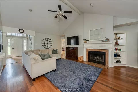 5660 Falling Water, Bryan, TX 77808 photo 8