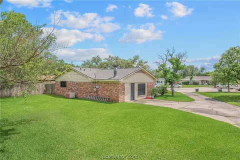 3809 Spring Hollow Ct, Bryan, TX 77802 photo 20