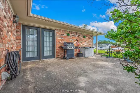 3809 Spring Hollow Ct, Bryan, TX 77802 photo 22