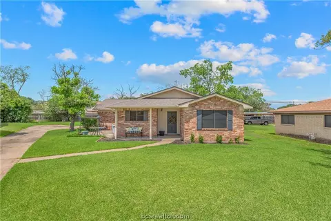 3809 Spring Hollow Ct, Bryan, TX 77802 photo 1