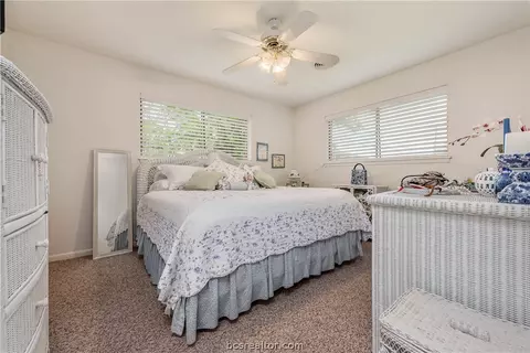 3809 Spring Hollow Ct, Bryan, TX 77802 photo 17