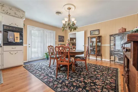 3809 Spring Hollow Ct, Bryan, TX 77802 photo 10