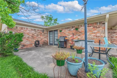 3809 Spring Hollow Ct, Bryan, TX 77802 photo 21