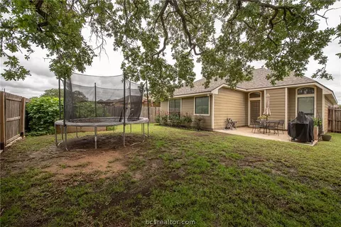 2045 Mountain Wind Loop, Bryan, TX 77807 photo 23
