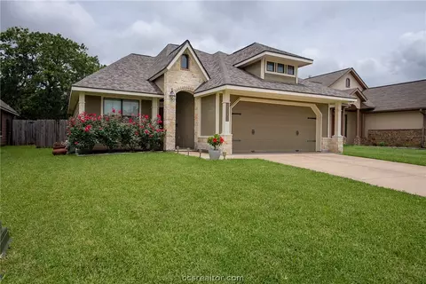 2045 Mountain Wind Loop, Bryan, TX 77807 photo 2