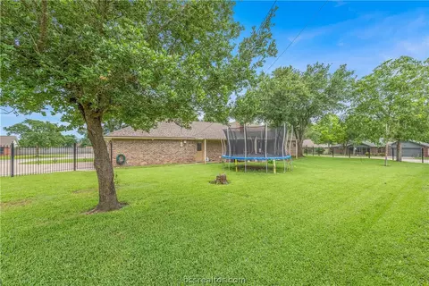 3601 Brockhampton Dr, Bryan, TX 77802 photo 27