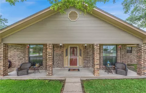 3601 Brockhampton Dr, Bryan, TX 77802 photo 3