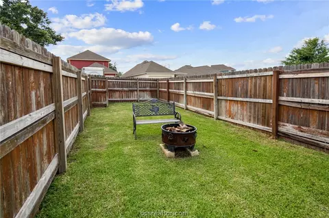 2015 Autumn Lake Dr, Bryan, TX 77807 photo 29