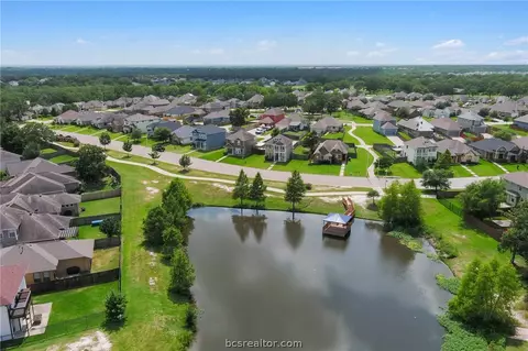 2015 Autumn Lake Dr, Bryan, TX 77807 photo 35