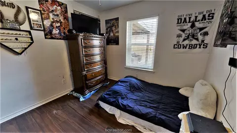 1435 Cedarcrest Ln, Bryan, TX 77803 photo 13