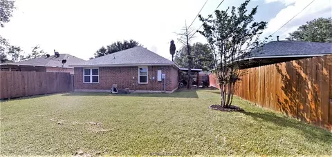 1435 Cedarcrest Ln, Bryan, TX 77803 photo 21