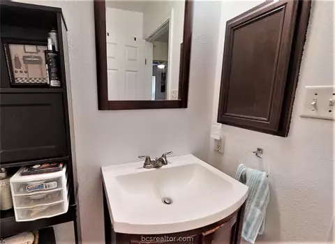 1435 Cedarcrest Ln, Bryan, TX 77803 photo 17