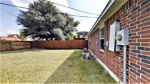 1435 Cedarcrest Ln, Bryan, TX 77803 photo 22
