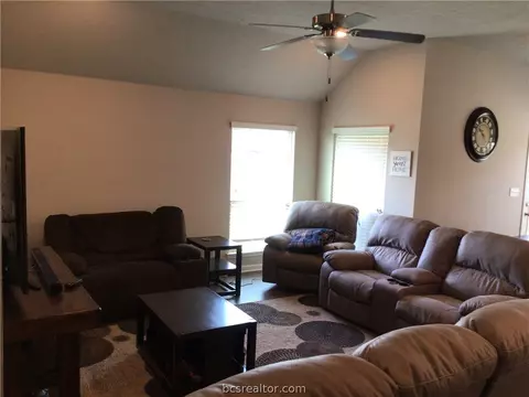 2134 Dumfries Dr, Bryan, TX 77807 photo 7