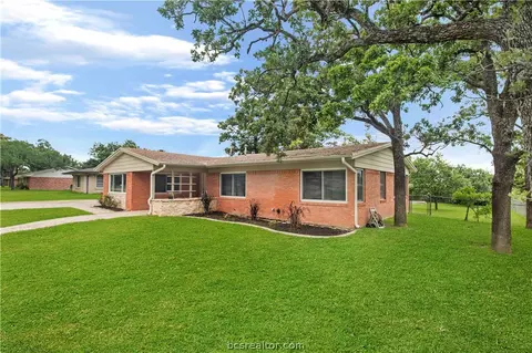 4209 Nagle St, Bryan, TX 77801 photo 6