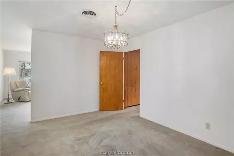 4209 Nagle St, Bryan, TX 77801 photo 12