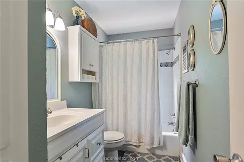 901 Jane Ln, Bryan, TX 77802 photo 17