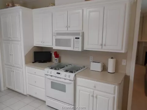 4906 Brompton Ln, Bryan, TX 77802 photo 8