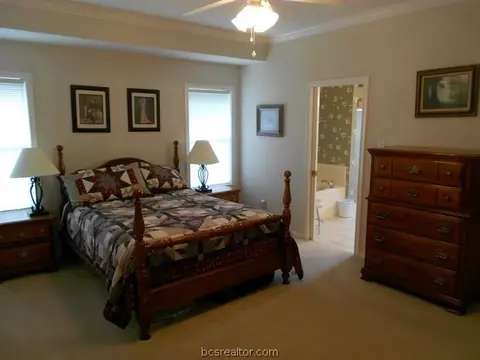 4906 Brompton Ln, Bryan, TX 77802 photo 10