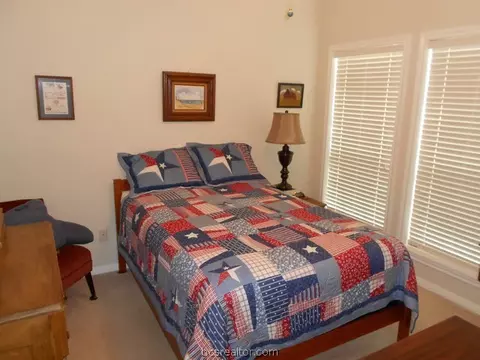 4906 Brompton Ln, Bryan, TX 77802 photo 16