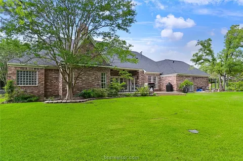 2003 Lis, Bryan, TX 77808 photo 27