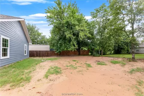 508 Waco St, Bryan, TX 77803 photo 24