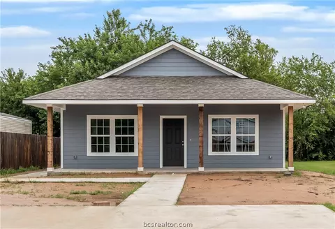 508 Waco St, Bryan, TX 77803 photo 2