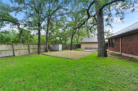 4701 Hunington Dr, Bryan, TX 77802 photo 20