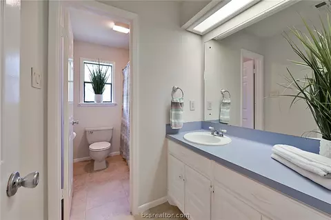 4701 Hunington Dr, Bryan, TX 77802 photo 14