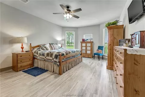 6464 Dick Elliott Rd, Bryan, TX 77808 photo 12