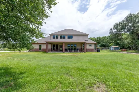 6464 Dick Elliott Rd, Bryan, TX 77808 photo 2
