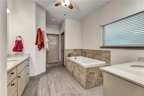 6464 Dick Elliott Rd, Bryan, TX 77808 photo 14