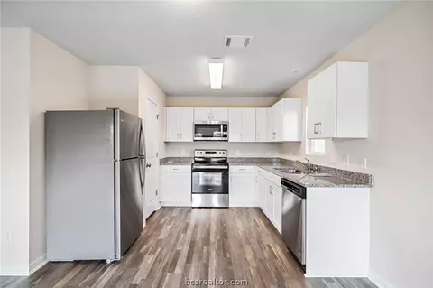 1116 Richard St, Bryan, TX 77807 photo 4