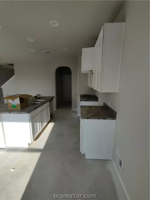 966 Rice Dr, Bryan, TX 77803 photo 3