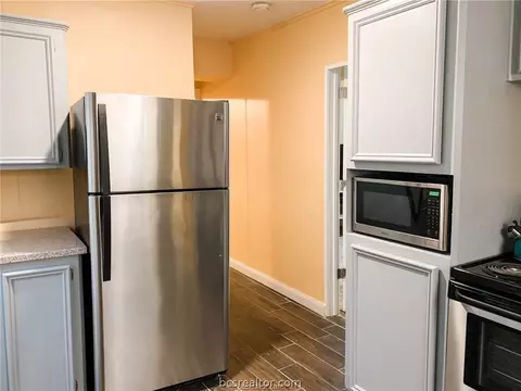 304 E 22nd St, Bryan, TX 77803 photo 8