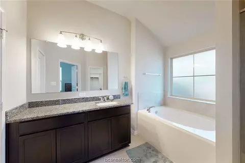2014 Shimla Dr, Bryan, TX 77807 photo 13