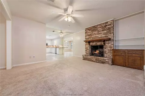 3608 Holly Dr, Bryan, TX 77802 photo 7