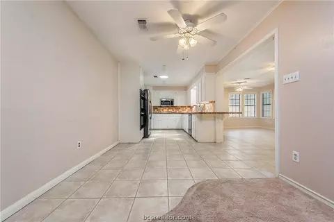 3608 Holly Dr, Bryan, TX 77802 photo 8