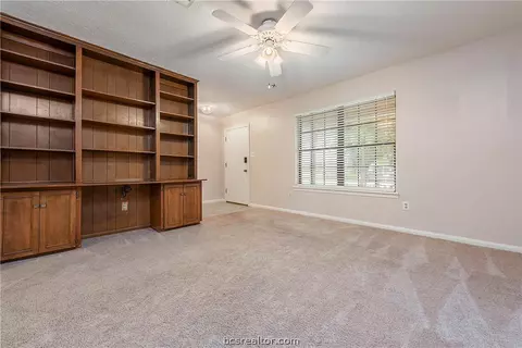 3608 Holly Dr, Bryan, TX 77802 photo 5