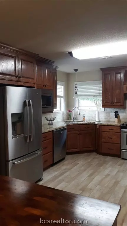 7423 Shirley Rd, Bryan, TX 77808 photo 6
