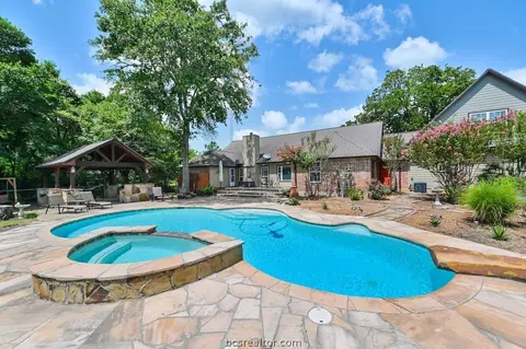 214 Rustic Oaks Dr, Bryan, TX 77808 photo 32