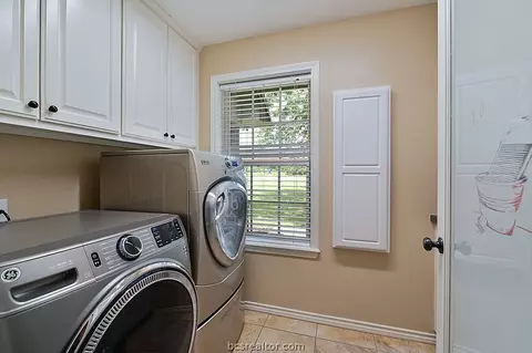 214 Rustic Oaks Dr, Bryan, TX 77808 photo 23