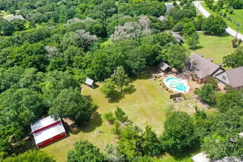 214 Rustic Oaks Dr, Bryan, TX 77808 photo 36