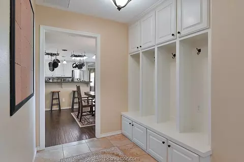 214 Rustic Oaks Dr, Bryan, TX 77808 photo 22