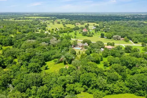 214 Rustic Oaks Dr, Bryan, TX 77808 photo 34