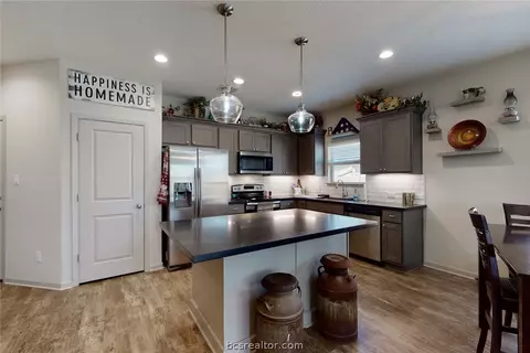 2158 Mountain Wind Loop, Bryan, TX 77807 photo 4