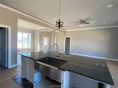 197 Rustic Trce, Snook, TX 77878 photo 3