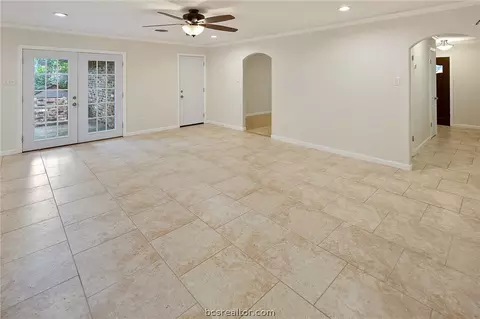 3521 Midwest Dr, Bryan, TX 77802 photo 6